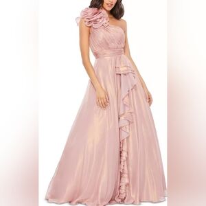 Mac Duggal 49252 RIDESCENT ONE SHOULDER ROSETTE BALL GOWN SZ 4 Rose Gold $498